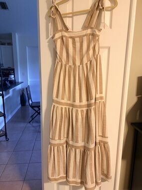 Carly Jean Los Angeles Landon Dress